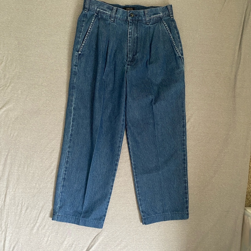 Relaxed Blue High-Waisted Cropped Jeans